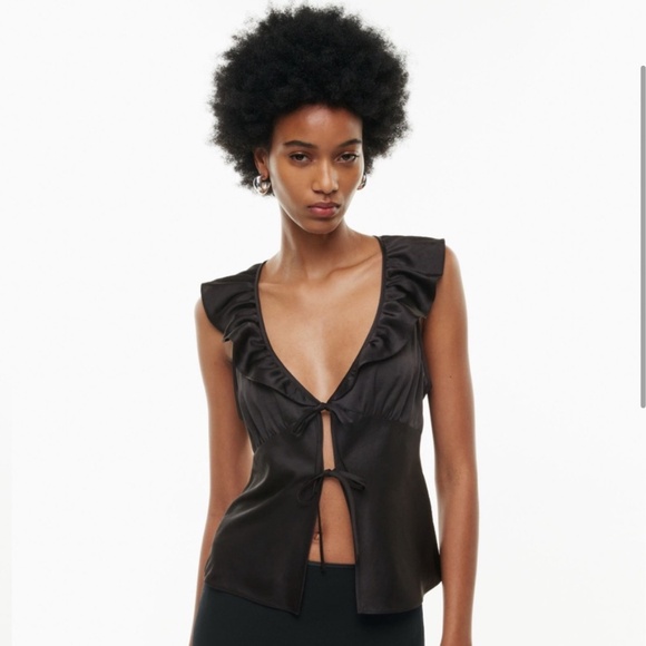 Wilfred Tops - Aritzia Wilfred Tonka Satin Sleeveless V-neck Ruffled Blouse Black